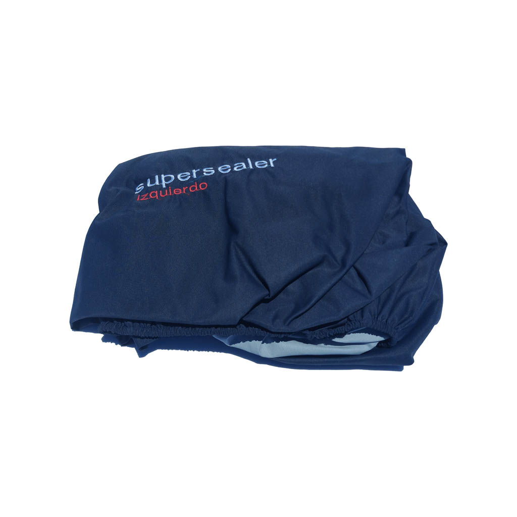 Vista de la funda doblada y empacada, lista para su uso.