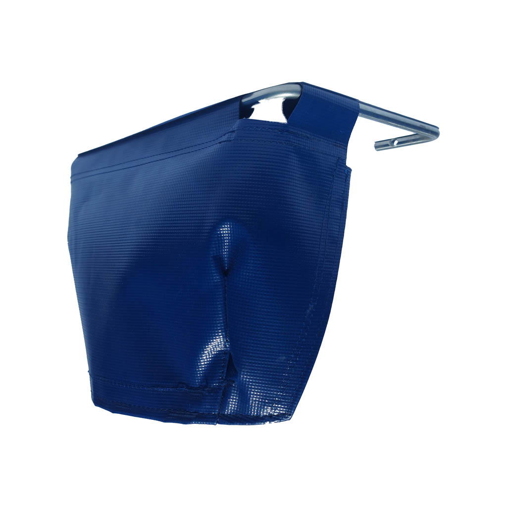 Vista lateral en ángulo del capacho, mostrando su diseño ergonómico.